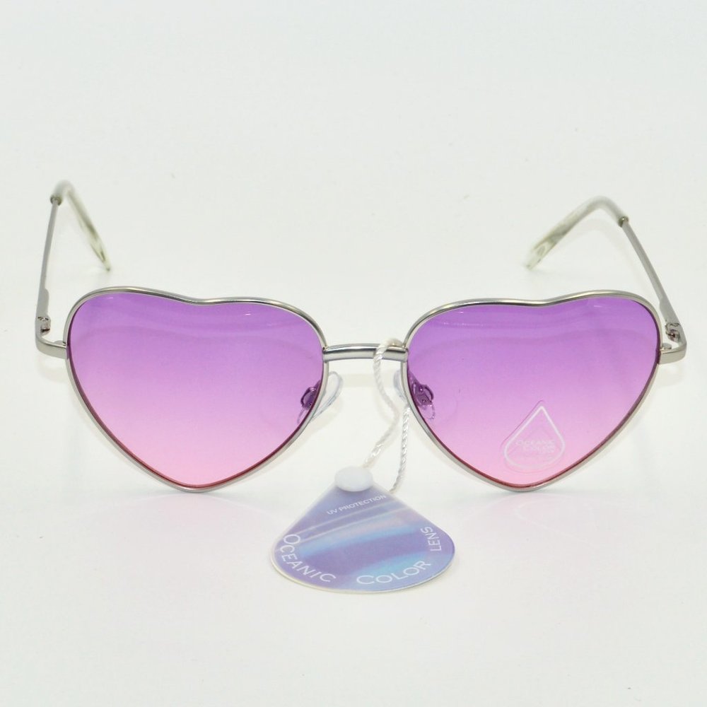 Women's Oceanic Color Lens Heart Shaped Sunglasses